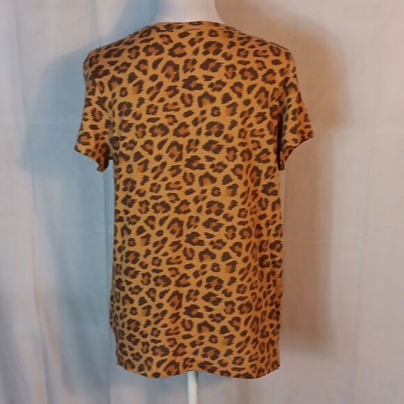 Leopard Print "Hustle & Heart" Graphic Tee - Picture 3 of 6
